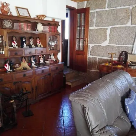 Teomil - Casa De Ferias Holiday home Lajeosa (Viseu)